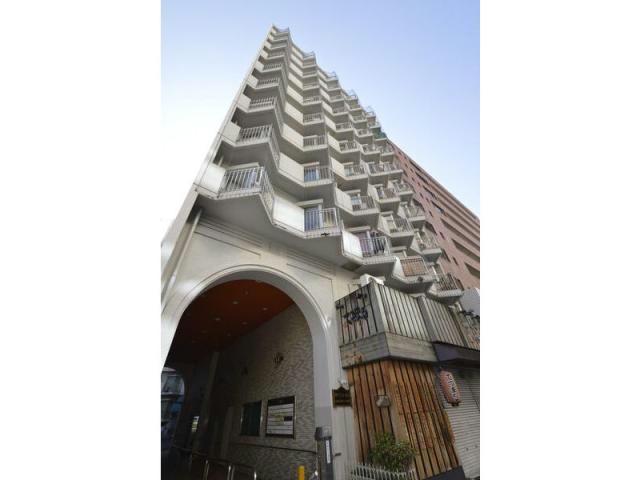 栄マンションS棟の外観写真