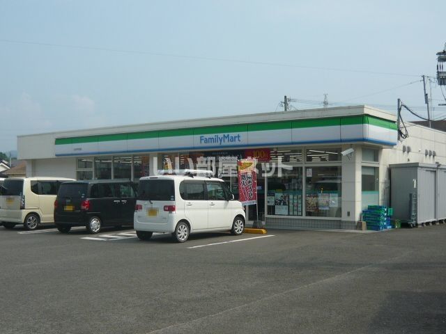 コンビニ　ファミリーマート 川内平佐店（コンビニ）まで1046m