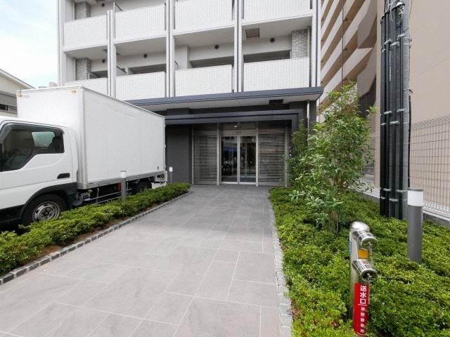 エントランス　清潔なエントランスです