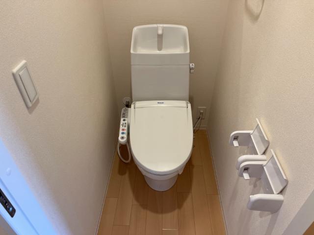 トイレ　トイレ
