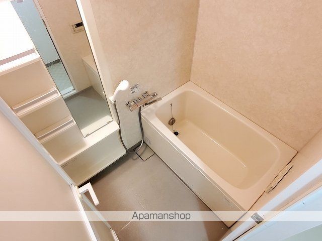 ＪＲ東海道本線 浜松駅 バス乗車時間：30分 最寄りバス停で下車 徒歩5分 6階建 築21年の風呂写真