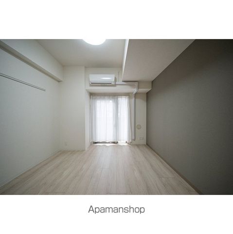KDXレジデンス千葉中央Eastの居間写真