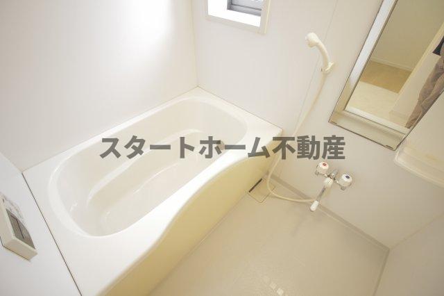 バス・シャワールーム　ゆったり過ごせるお風呂です