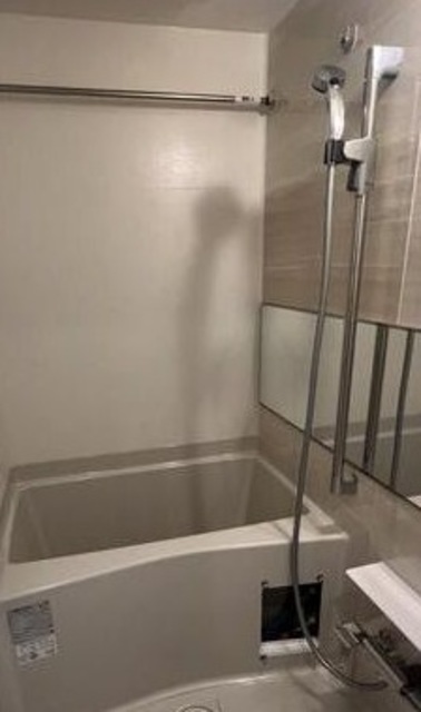 バス・シャワールーム　バスルーム