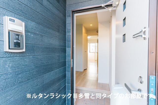 玄関　※同タイプ