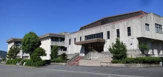 中学校　西脇市立黒田庄中学校（中学校）まで3597m