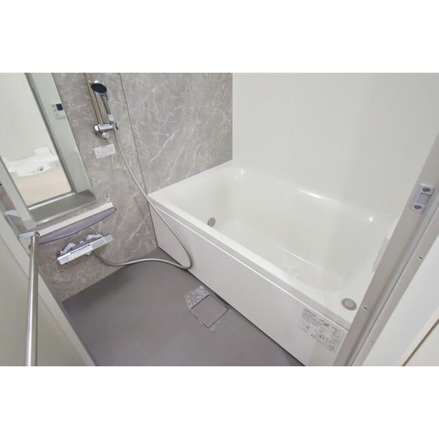 バス・シャワールーム　お風呂です