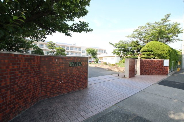 中学校　名古屋市立富田中学校（中学校）まで400m