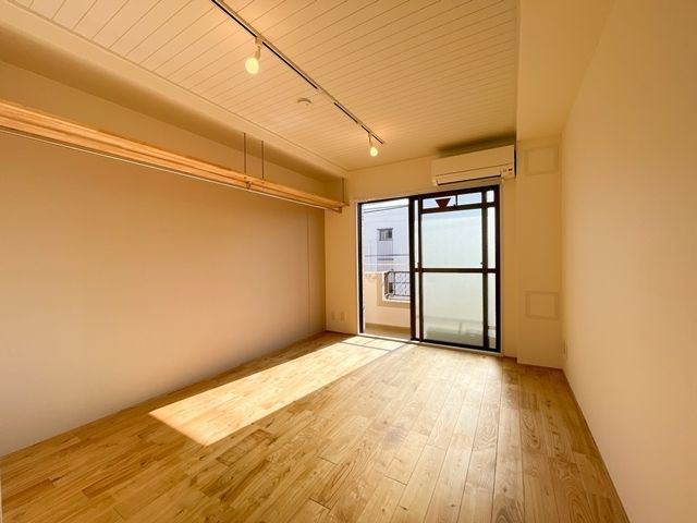 居室・リビング　★公式LINE登録、成約の場合お祝い金２万円♪