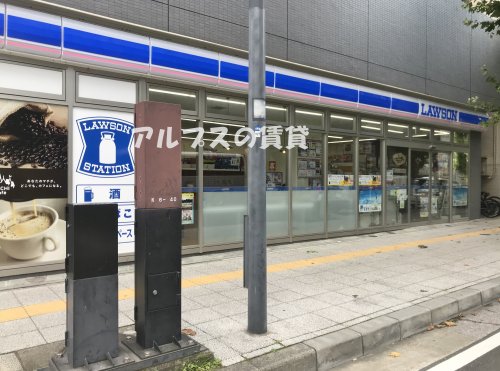 コンビニ　ローソン 横浜不老町3丁目店（コンビニ）まで3m