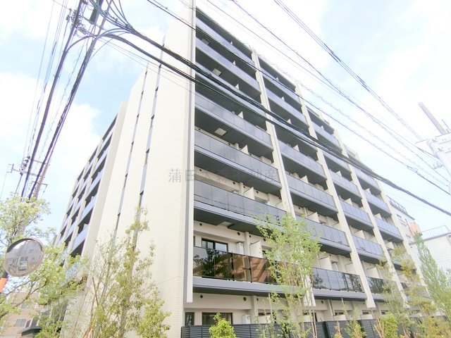 建物外観　2026年4月築　RC鉄筋コンクリート造一部鉄骨造地上8階建