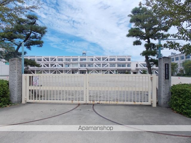 小学校　岩倉南小学校（小学校）まで415m