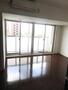 居室・リビング　★窓が大きくて明るいお部屋です★