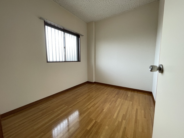 その他部屋・スペース　別室参考写真になります。間取り反転。色味等が異なる場合がござ