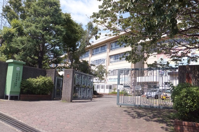 中学校　川崎市立有馬中学校（中学校）まで1152m