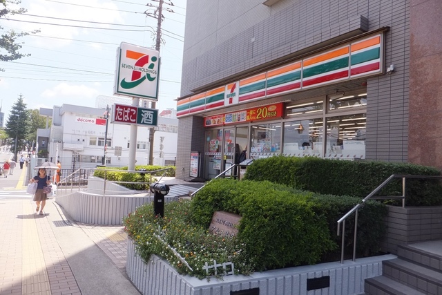 コンビニ　セブンイレブン川崎鷺沼駅前店（コンビニ）まで429m
