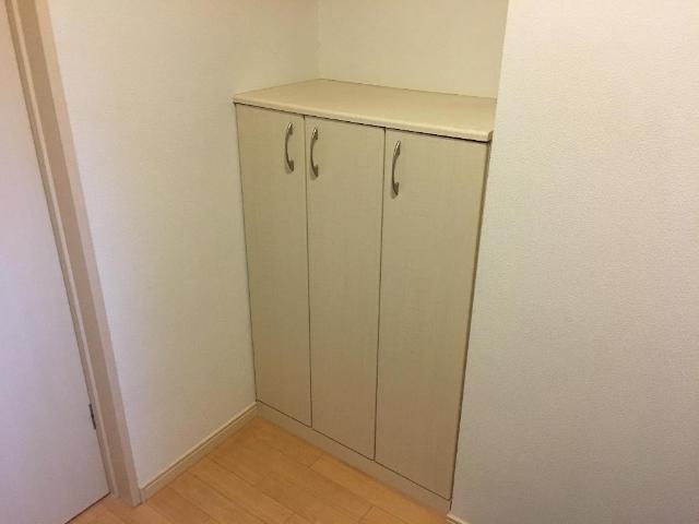 玄関　下駄箱