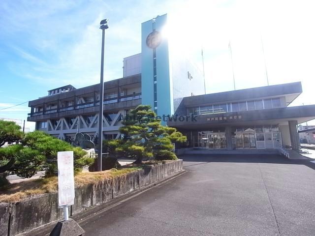 役所　神戸町役場（役所）まで623m