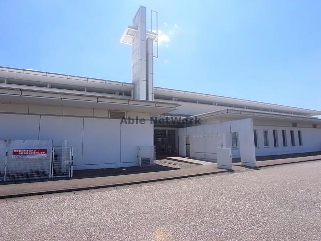図書館　神戸町立図書館（図書館）まで1791m