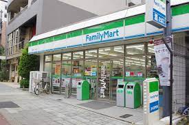コンビニ　ファミリーマート 北堀江一丁目店（コンビニ）まで94m