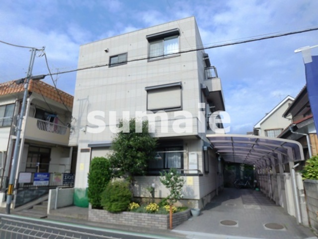 建物外観　鉄骨造3階建て☆