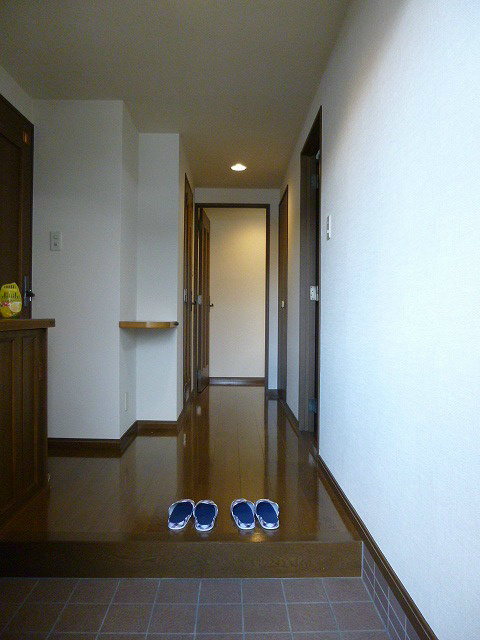 玄関　503号室です