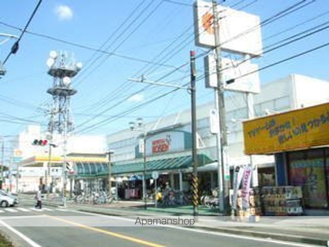 スーパー　そうてつローゼン高田店（スーパー）まで894m