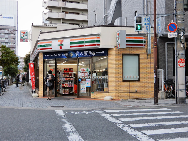 コンビニ　セブンイレブン浪速日本橋西店（コンビニ）まで376m