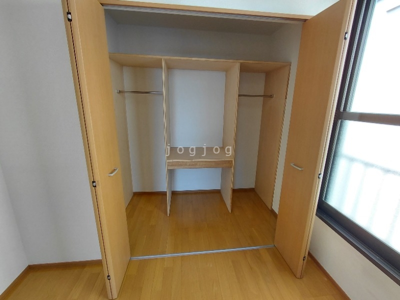 収納　収納が大きく、たくさんものが入ります。
