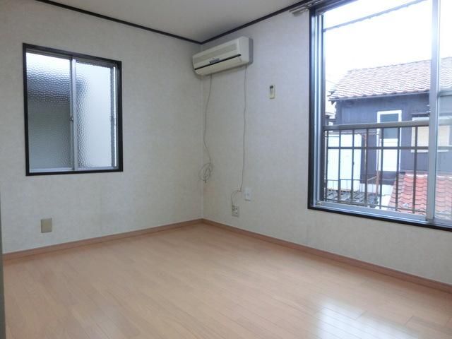 その他部屋・スペース　★居室★２面採光で明るいお部屋