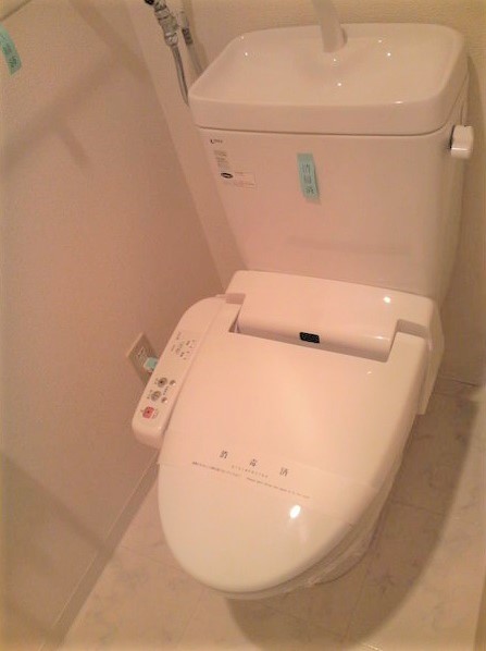 トイレ　ウォシュレット付きトイレです♪