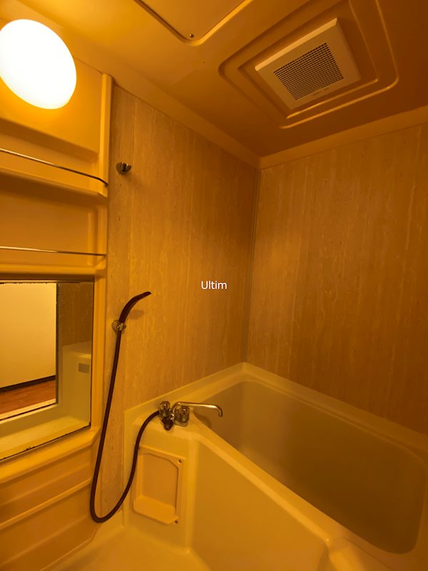 バス・シャワールーム　別部屋のお写真です。ご参考までに！