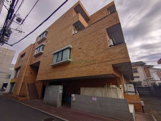 建物外観　室内見学承ります。当店掲載物件以外もまとめてお問合頂けます。