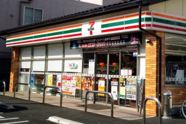 コンビニ　セブン－イレブン　彦根銀座町店（コンビニ）まで512m