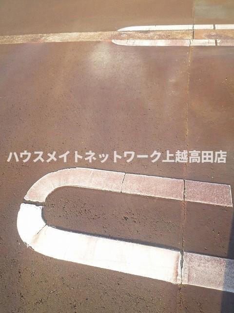 駐車場　消雪付駐車場