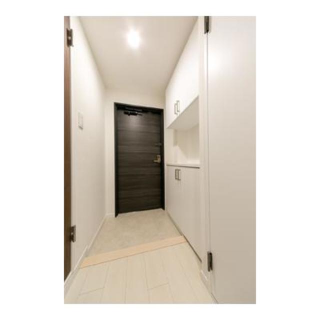 玄関　※写真は同タイプ住戸です。