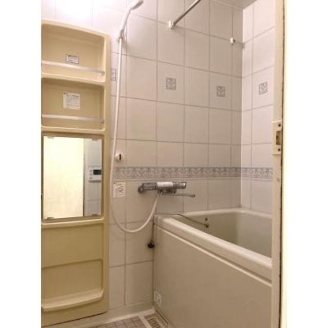 バス・シャワールーム　※写真は同タイプ住戸です。
