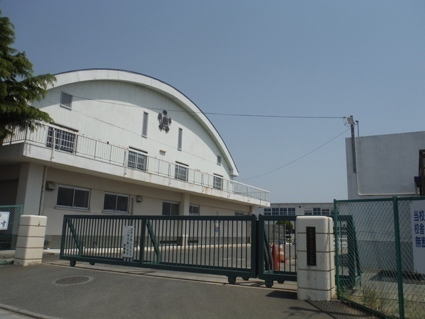 小学校　仙台市立南光台小学校（小学校）まで672m