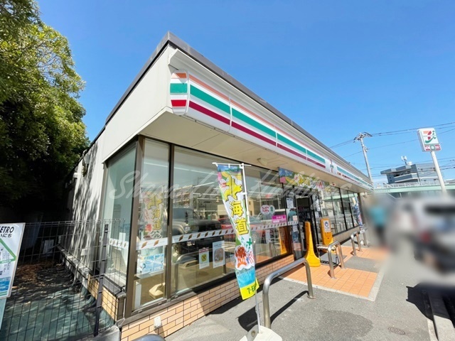 コンビニ　セブンイレブン 茅ヶ崎緑が浜店（コンビニ）まで108m