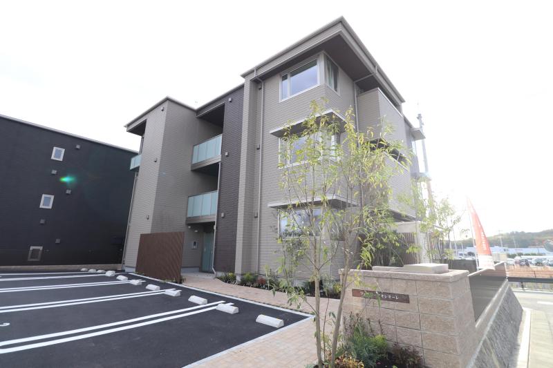 建物外観　フェルス　アオレオーレ　建物外観