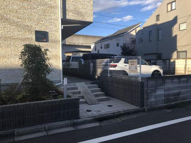 エントランス　エントランス部分