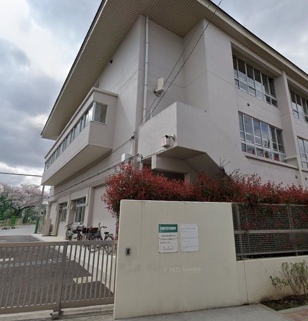 小学校　板橋区立上板橋第四小学校（小学校）まで470m