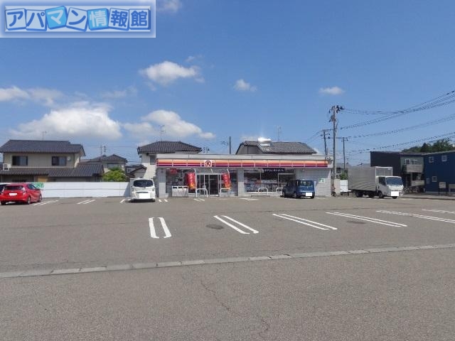 フォーエバー クローバー イリデッセントの周辺写真