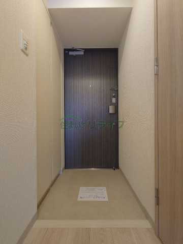 玄関　CASA EST CORTA302号室　参考写真