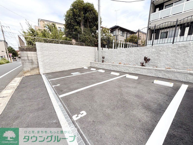 駐車場　駐車場