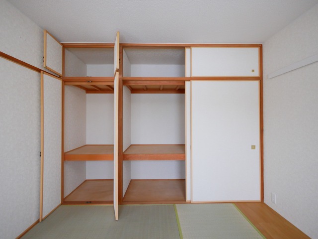 収納　和室　広めの収納です♪