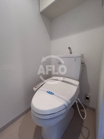 トイレ　アパートメンツ江坂　トイレ