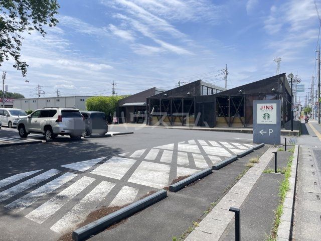 飲食店　スターバックスコーヒー 上尾二ツ宮店（飲食店）まで883m