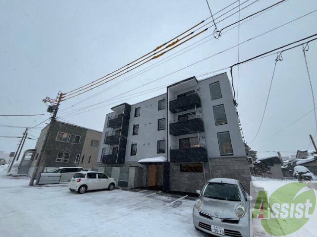 建物外観　札幌市白石区菊水９条「ＢＡＲＮＥＹＳ　Ｆｏｒｔｕｎａｔｏ」
