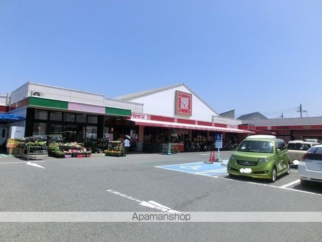 スーパー　マツゲン（スーパー）まで815m